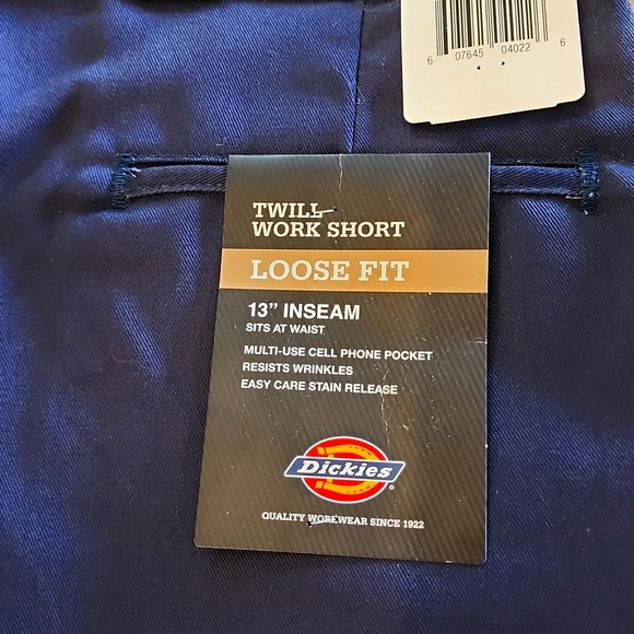 Dickies Work Shorts NWT Size 40 - Picture 2 of 3